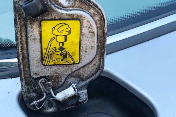 petrol cap dirty